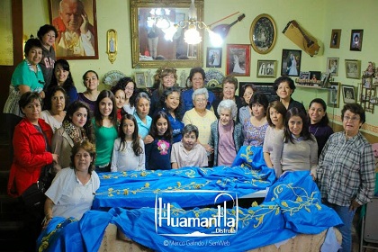 BORDADORAS VESTIDO VIRGEN DE LA CARIDAD HUAMANTLA